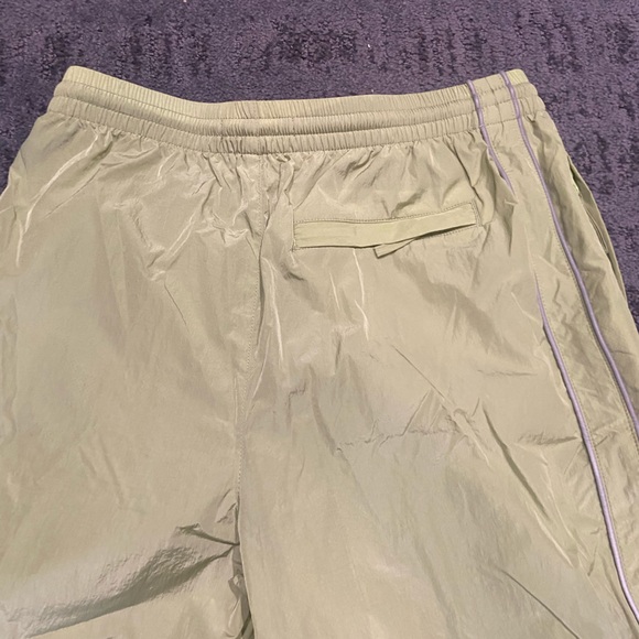 Green Baggy Pants - Picture 5 of 6